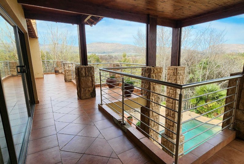 5 Bedroom Property for Sale in Birdwood Estate North West